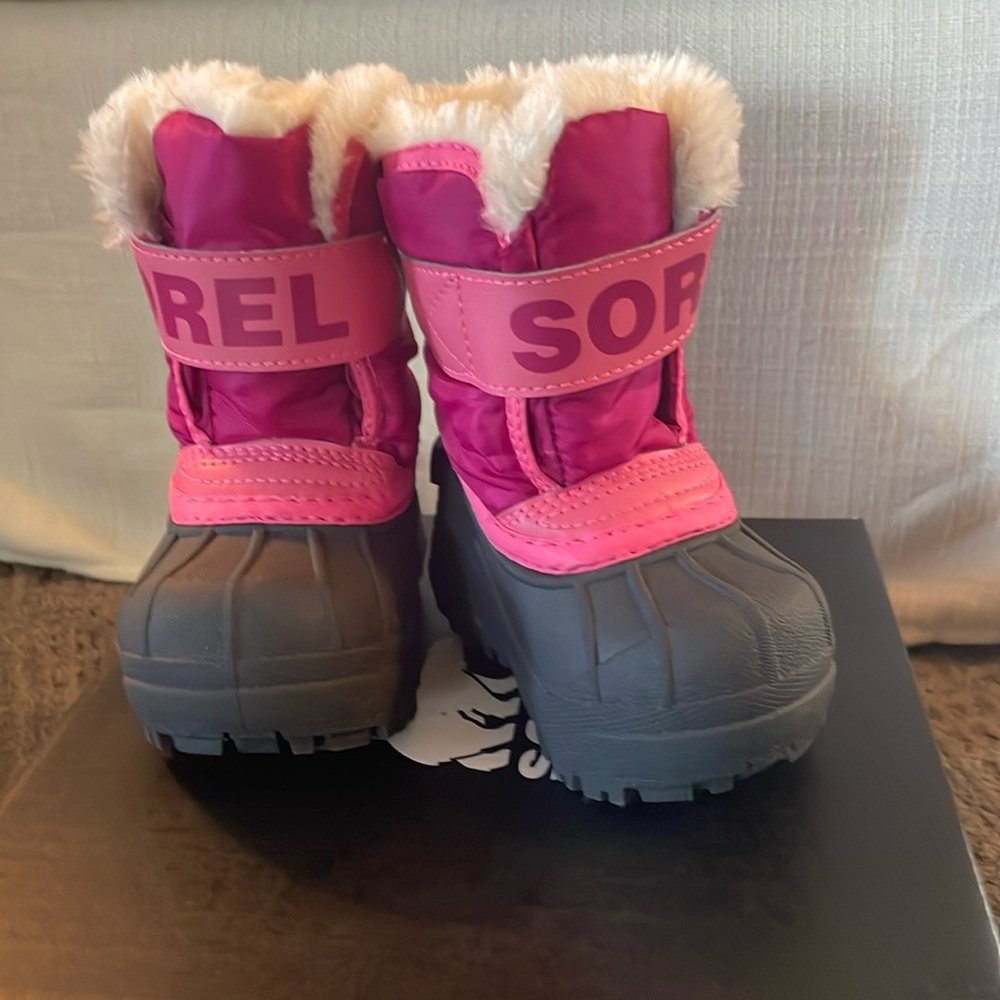 Toddler girls Sorel snow boots